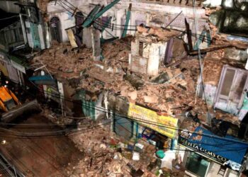 100 year old building collapse, Minister ordered to examine old buildings in Chennai
