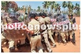 Anti Riot Drill  training was given to Karnataka Police officers