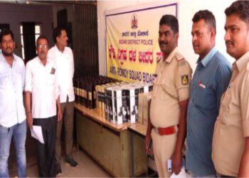Anti Rowdy Squad Police Busted Branded  Liquor Bottles