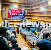 Police observe “Thana Diwas” to connect with locals in the valley