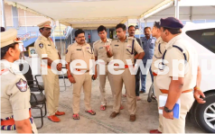Police Commissioner Supervises Memorial