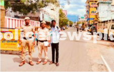 Devotees thanking the police