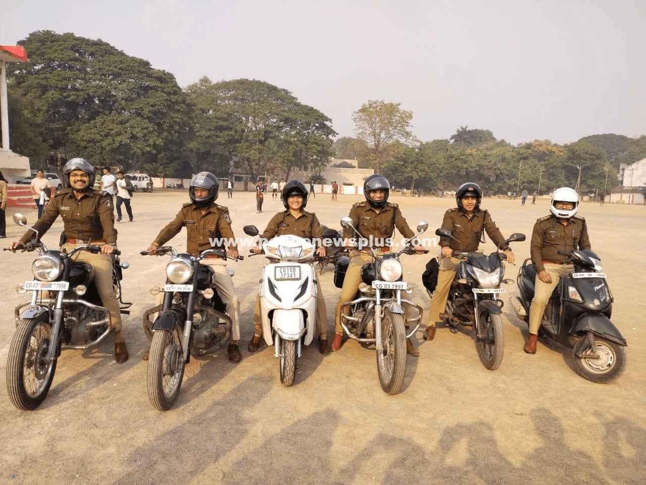SP Rajnesh Singh, IPS, launched the “Helmet Bike Rally” in 2025