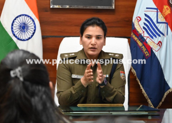 Two people fined Rs.10, 000 each for blocking a public road