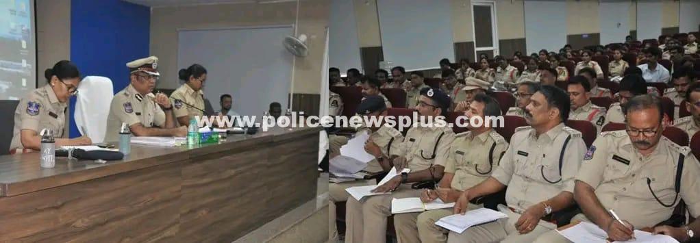 Addl. CP Reviews Crime Wings