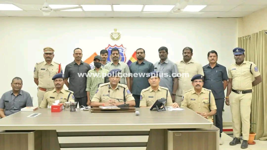 SOT Malkajgiri Busts Drug Racket