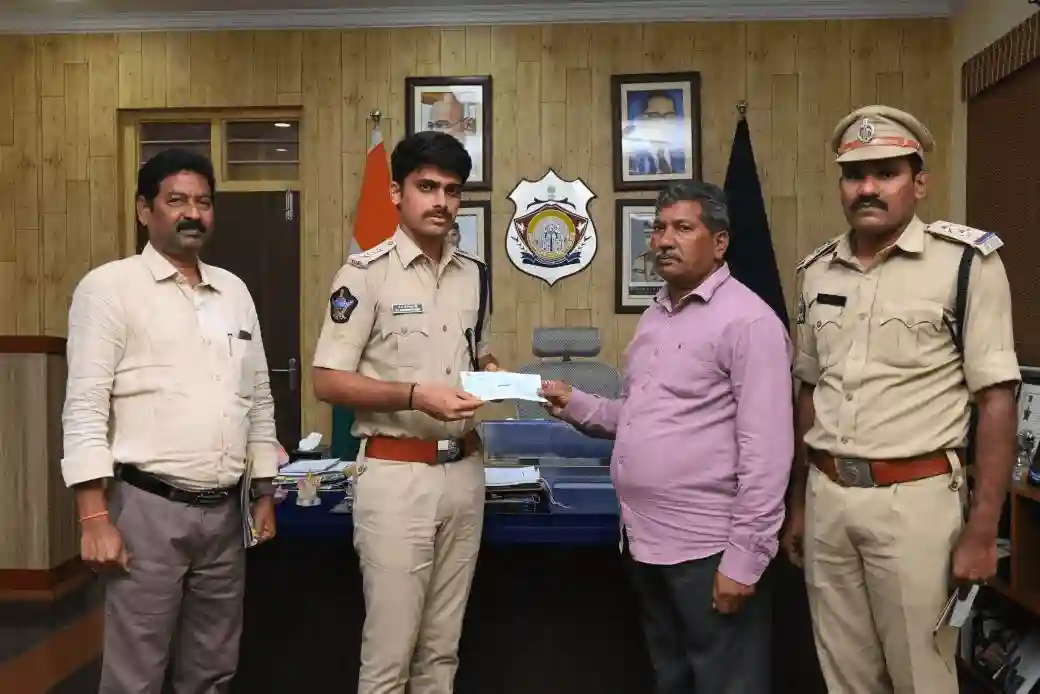 Home Guards Show Exemplary Unity