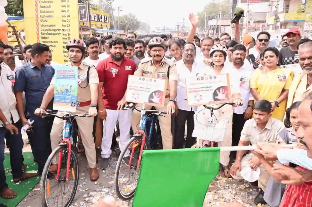 Police Launch 1000-km Awareness Rally